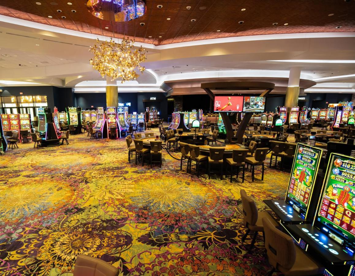 Walker'S Bluff Casino Resort Carbondale Exterior foto